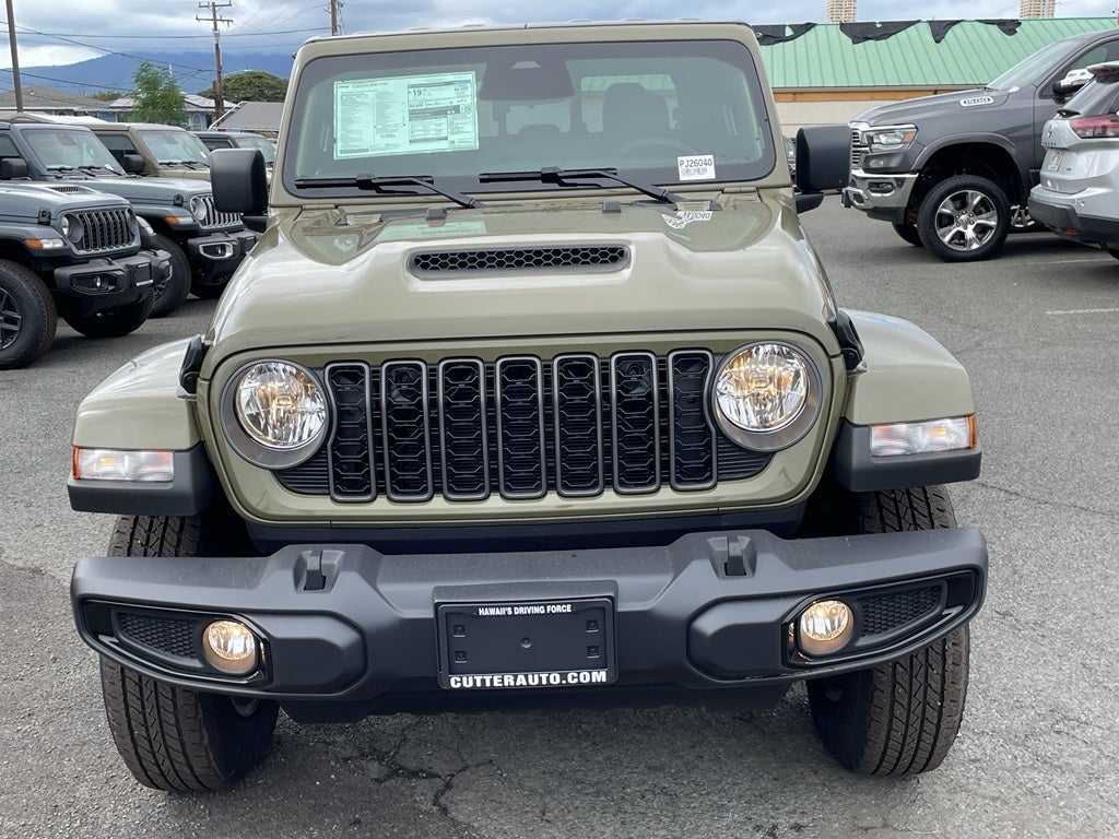 2026 Jeep Gladiator GLADIATOR SPORT S 4X4 in 41 Exterior Paint — front three-quarter view