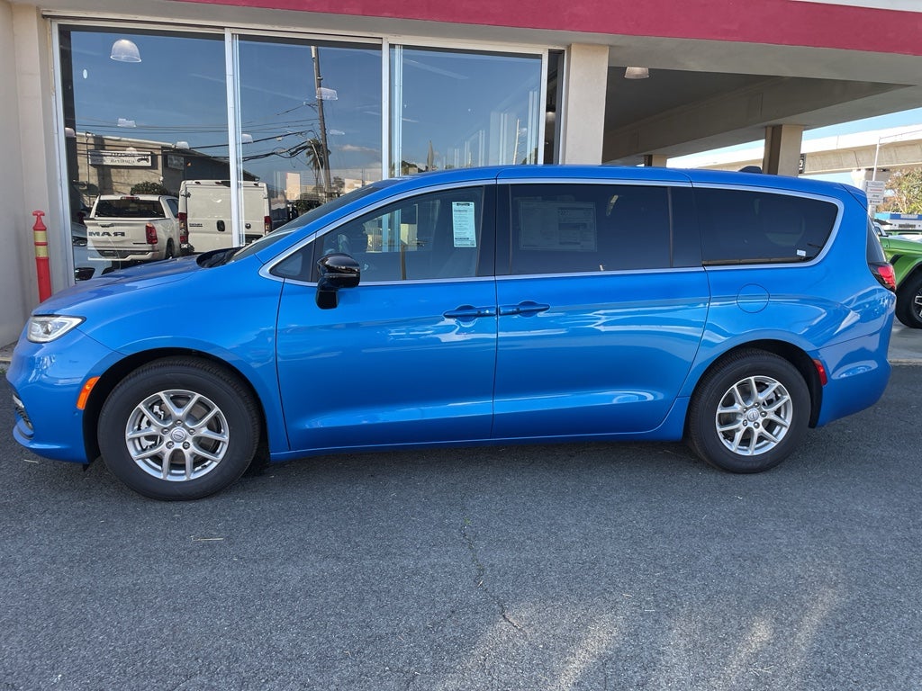 2026 Chrysler Pacifica — rear three-quarter view