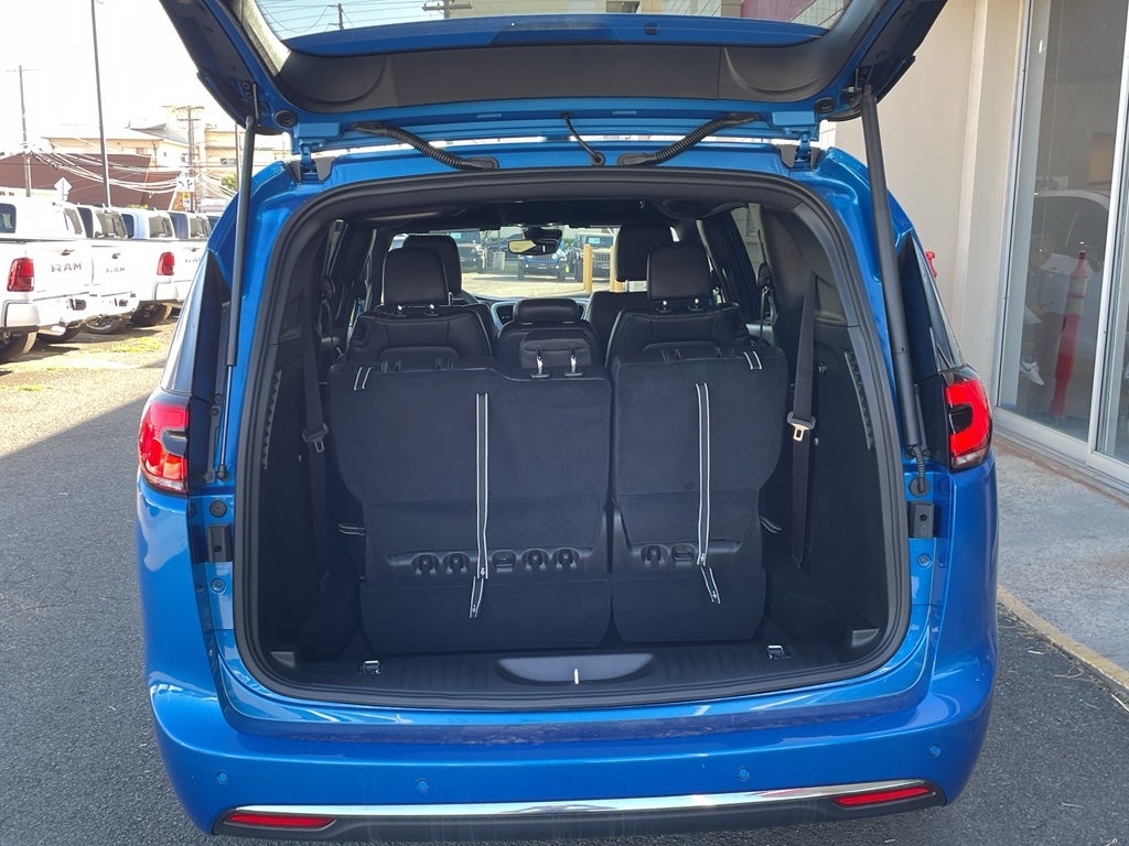 2026 Chrysler Pacifica — detail view