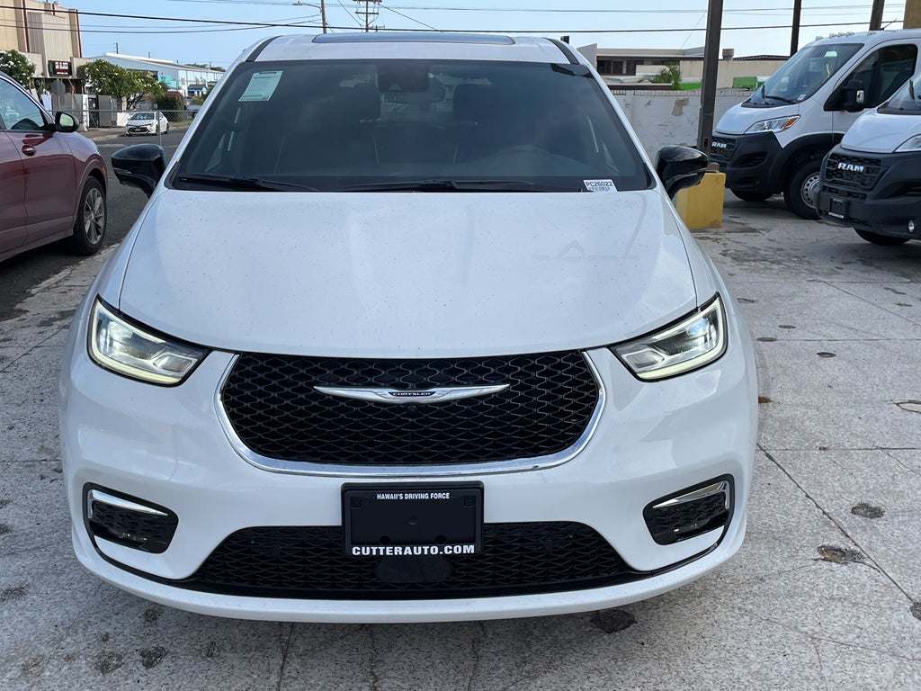 2026 Chrysler Pacifica PACIFICA LIMITED in Bright White Clear-Coat Exterior Paint — front three-quarter view