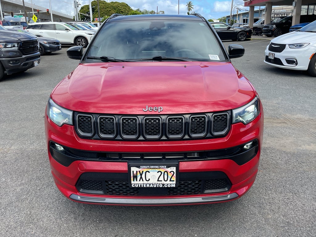 2023 Jeep Compass High Altitude 4x4 in Redline Pearlcoat — front three-quarter view